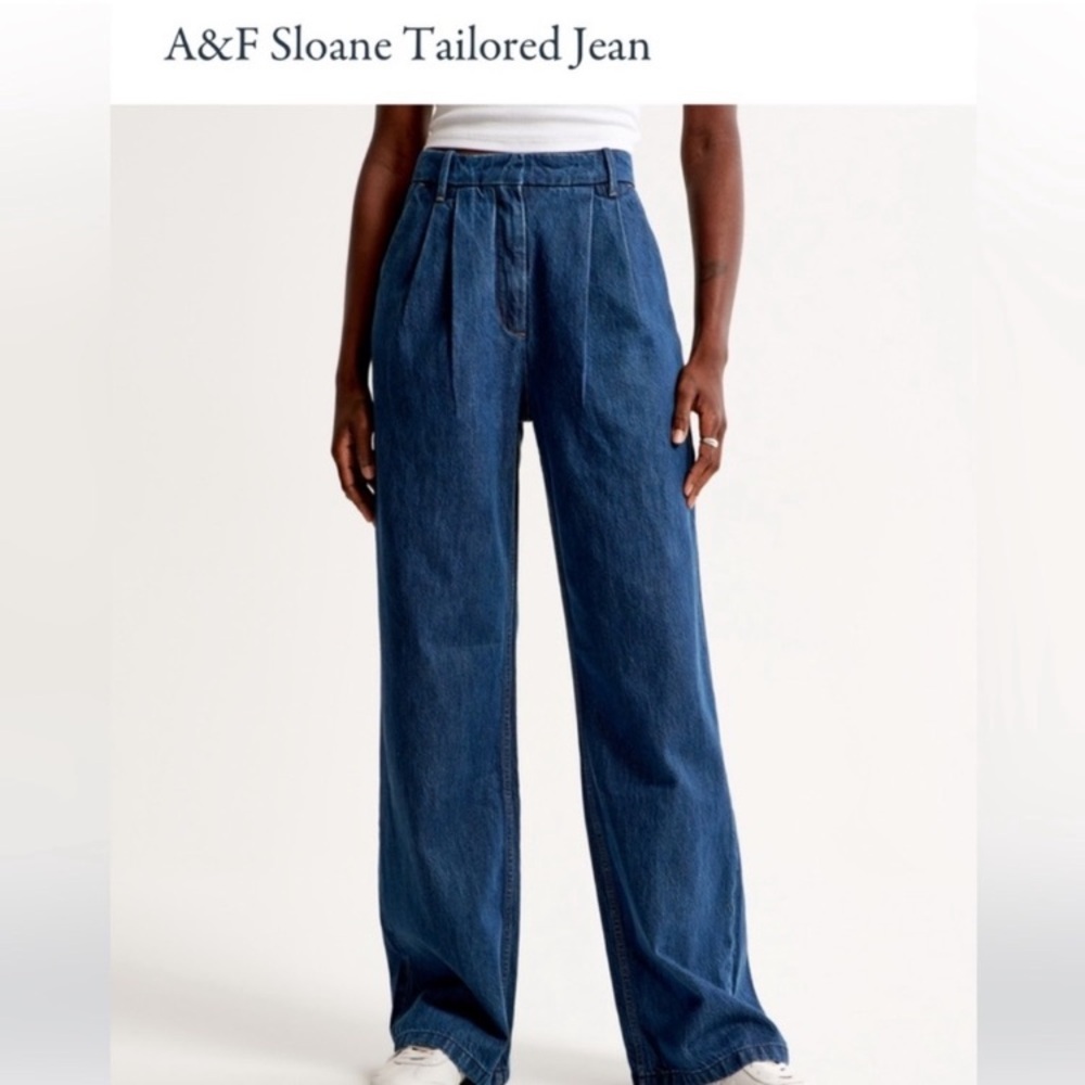 A&f tailored Sloane Jean
